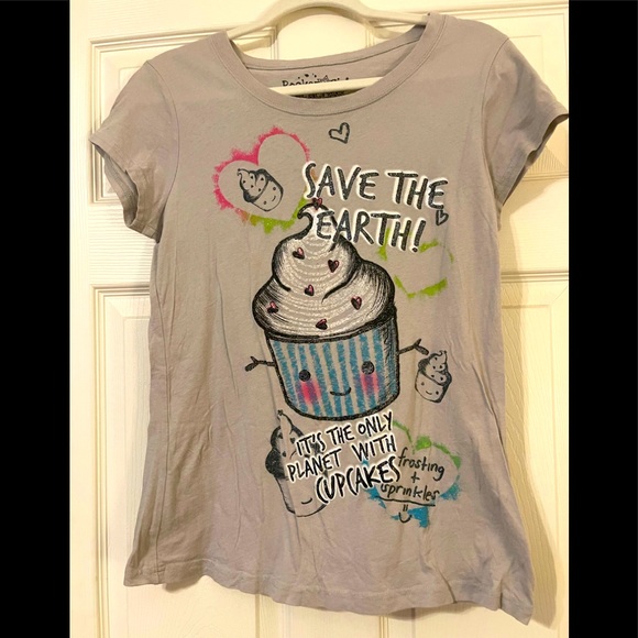 COPY - Rocker Girl Save The Earth! It’s The Only Planet W/Cupcakes Jr Woman’s 2… - Picture 1 of 6